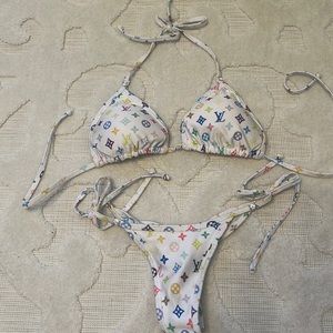 Toxic angels posing suit